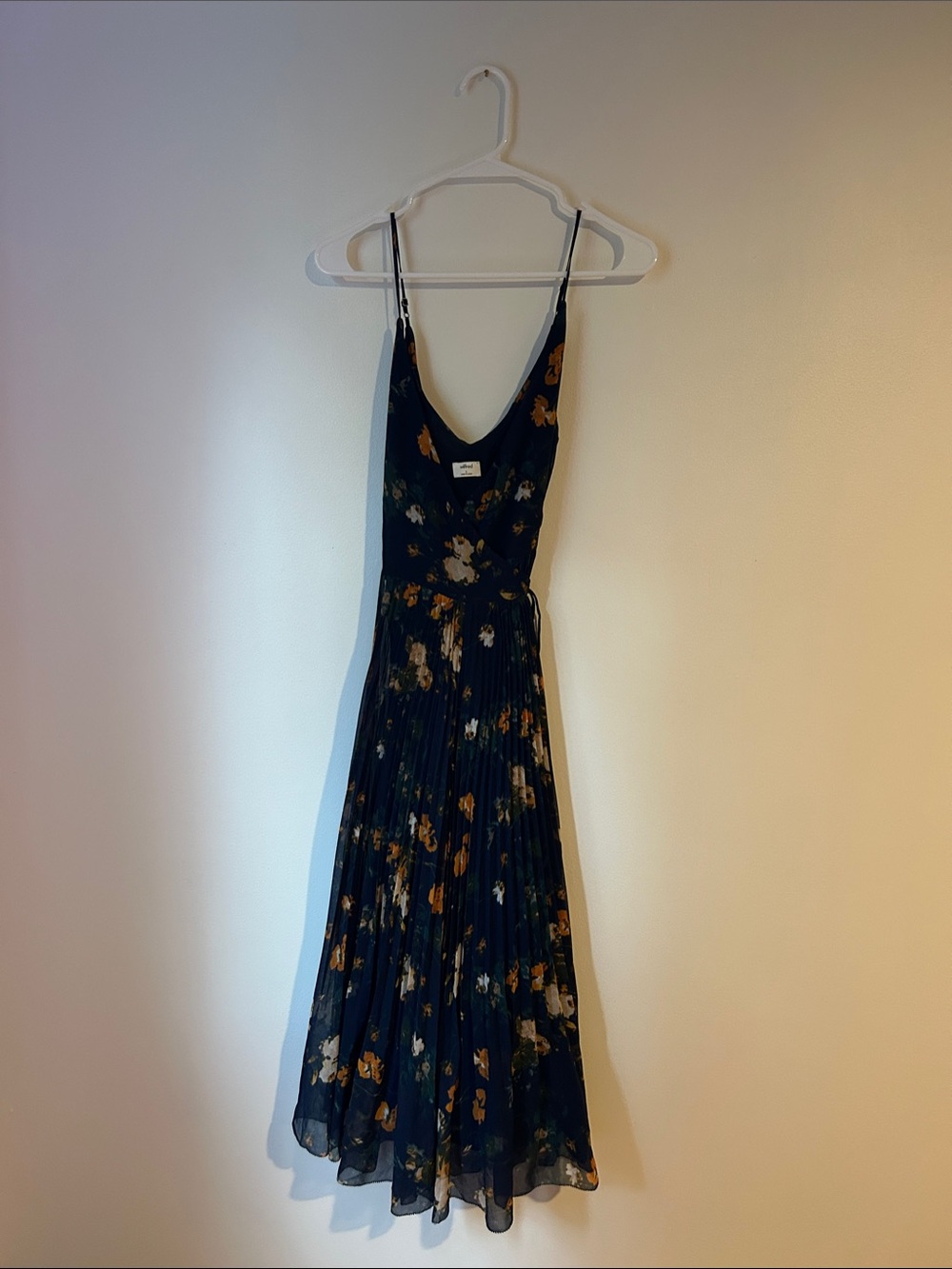 Wilfred Navy Floral Midi Dress with Pleated Skirt